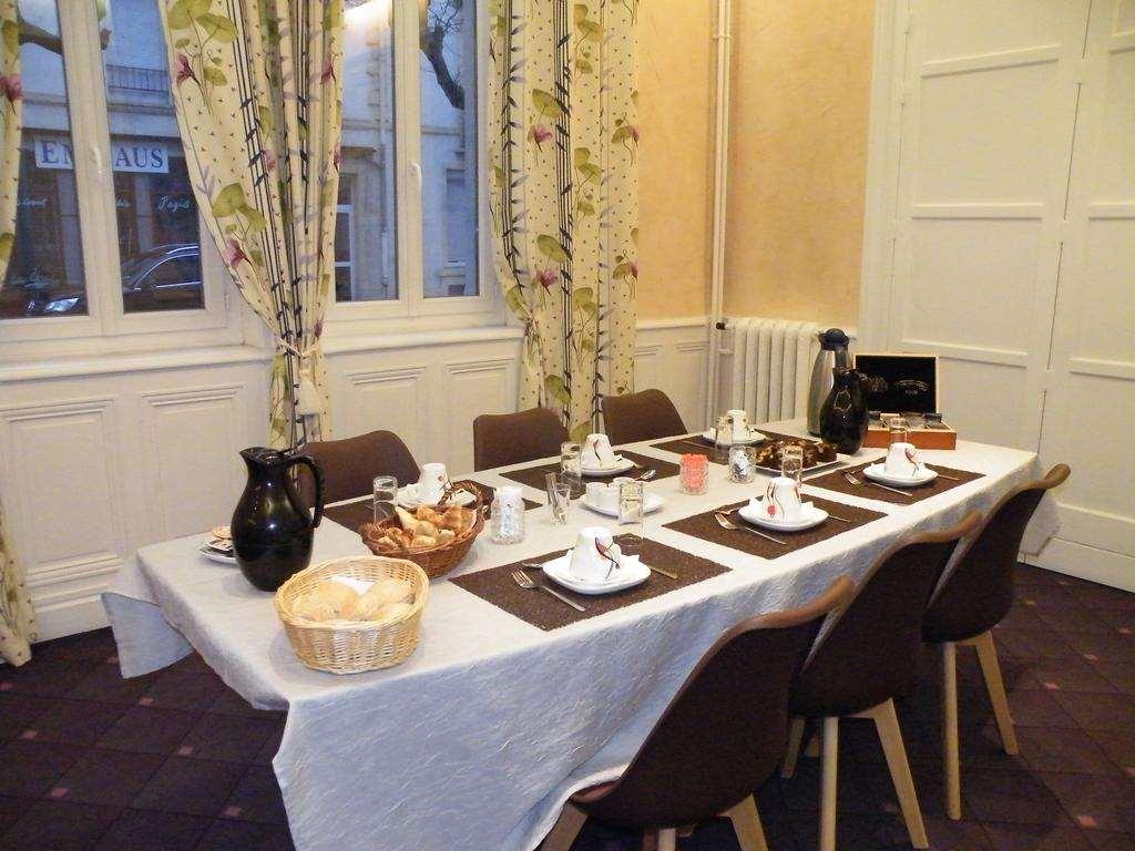 Brit Hotel Roanne - Le Grand Hotel Restaurant bilde