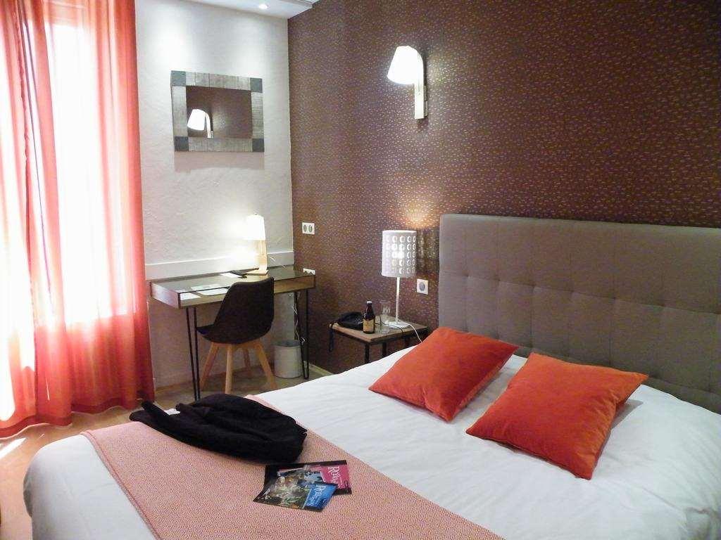 Brit Hotel Roanne - Le Grand Hotel Rom bilde