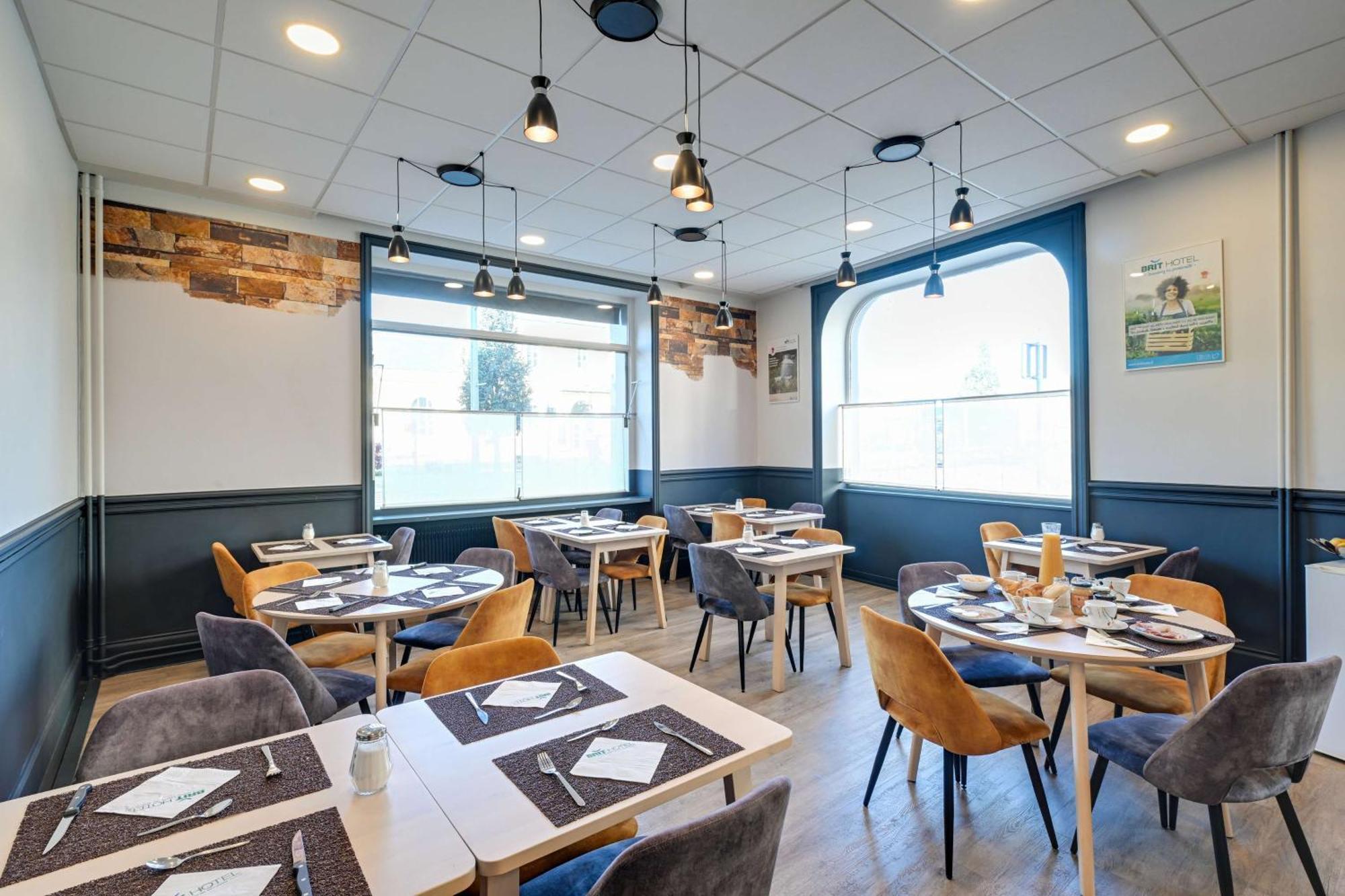 Brit Hotel Roanne - Le Grand Hotel Eksteriør bilde