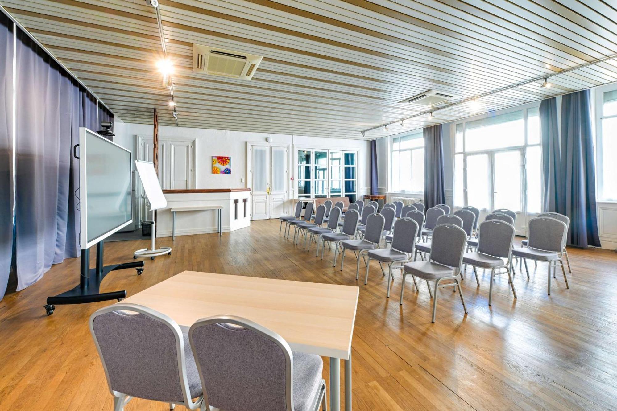 Brit Hotel Roanne - Le Grand Hotel Eksteriør bilde